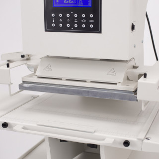 Elektryczne urządzenie złocąco-tłoczące - OPUS Masterpress EMD+